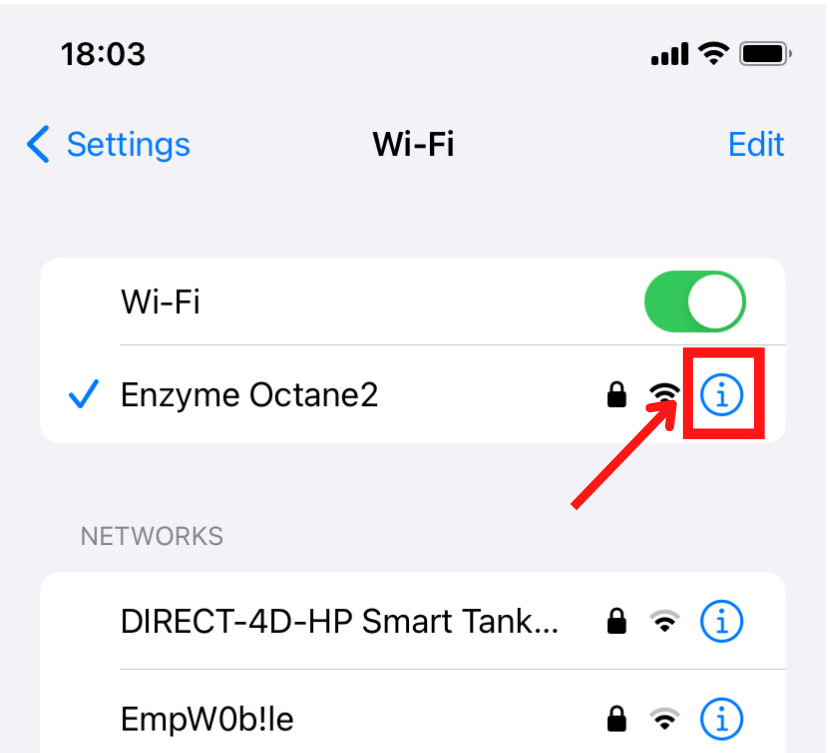 Bildschirm „Wi-Fi-Einstellungen“ mit Netzwerk- und Detailsymbol.